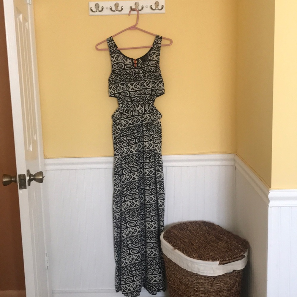 Fire Los Angeles - Black & White Maxi Dress
